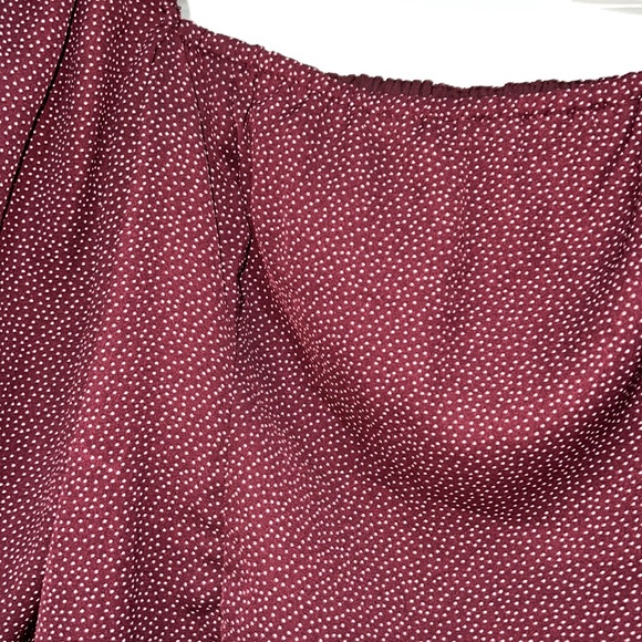 Abercrombie & Fitch Off The Shoulder Top - Picture 2 of 2